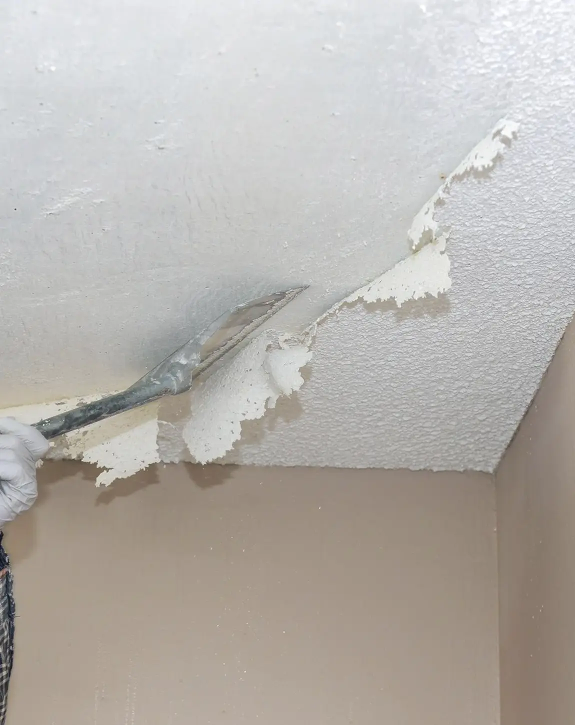 Wallpaper and popcorn removal